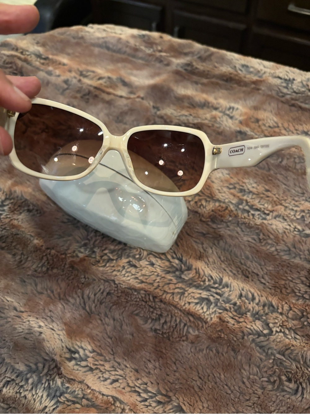Coach Black and White Logo Sunglasses - Picture 13 of 13